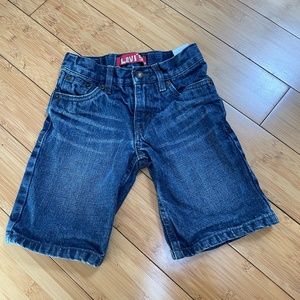 Boys Levi’s shorts for age 4